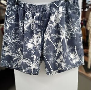 Nonwe Tropical Palm Tree Print Shorts